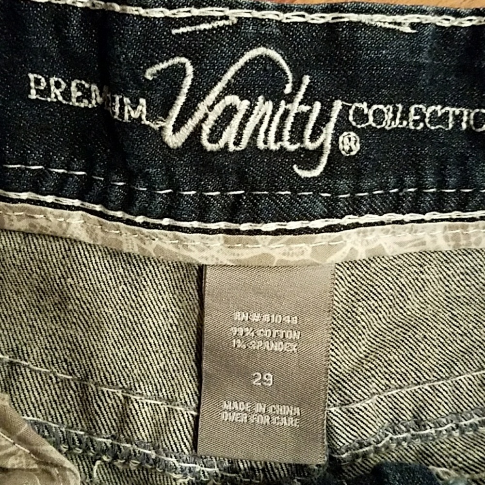 Vanity shorts - Picture 3 of 4